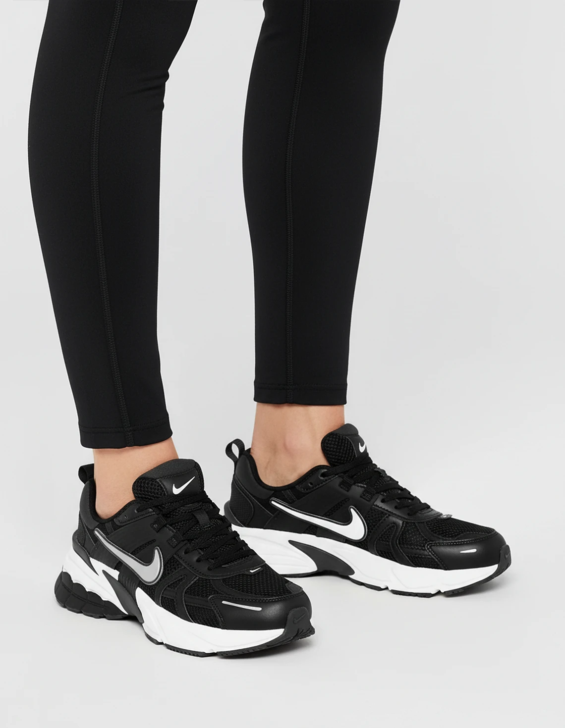 کتونی دویدن زنانه نایک Nike V2K Run W