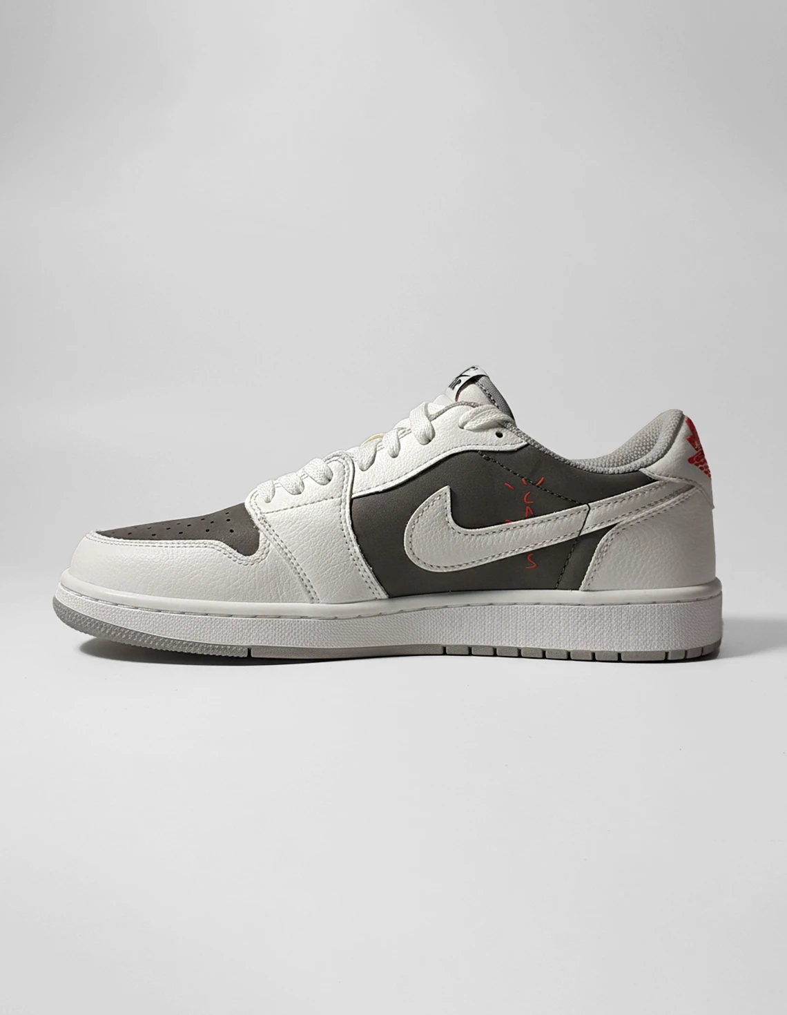 کتونی روزانه مردانه نایک Nike Jordan 1 Low Travis Scott M
