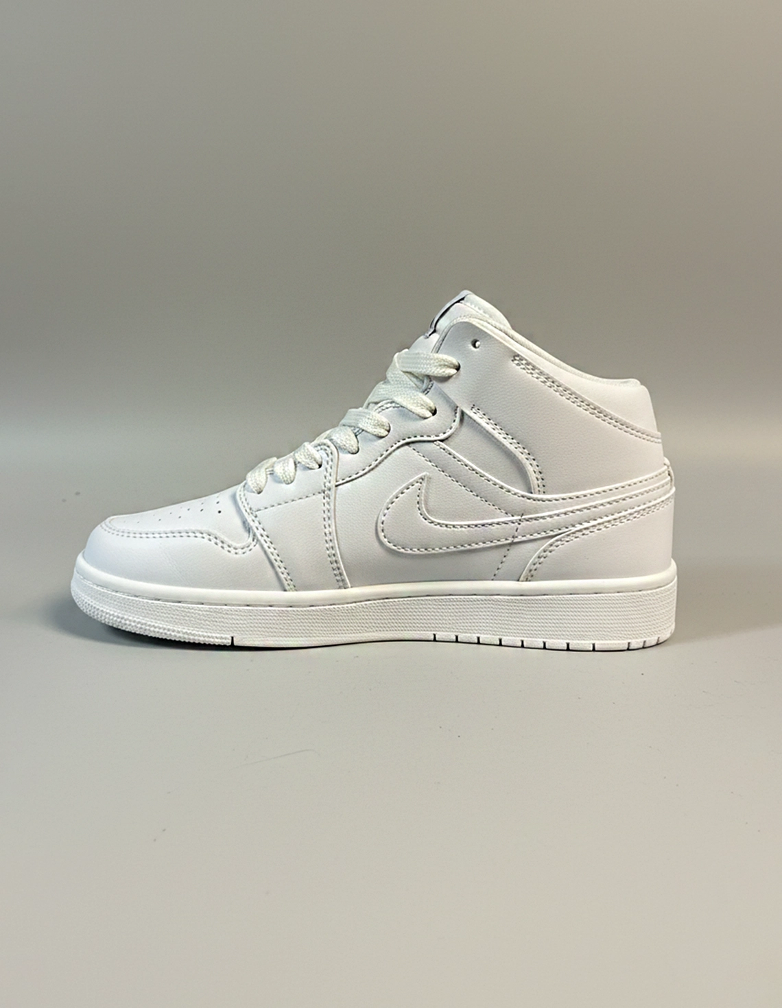 کتونی روزانه زنانه نایک Nike Air Jordan 1 Mid Shadow W