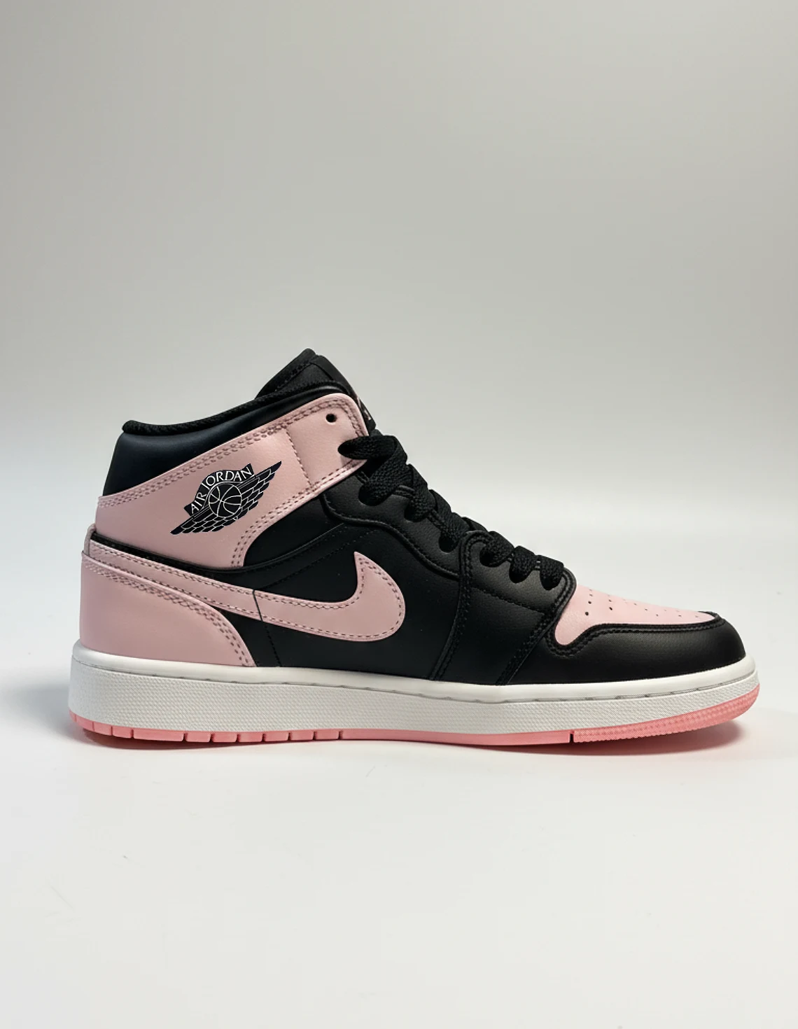 کتونی روزانه زنانه نایک Nike Air Jordan 1 Mid Shadow W