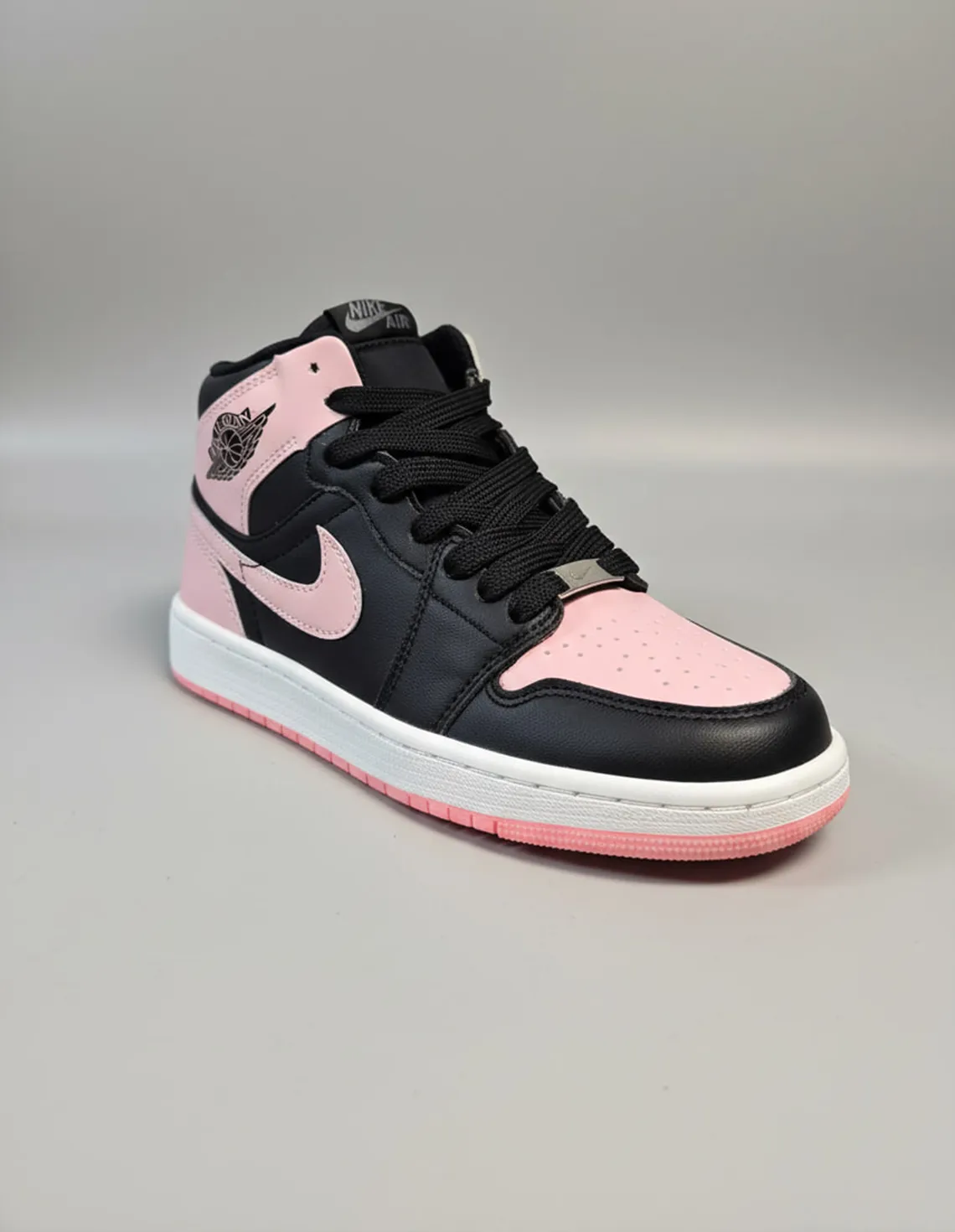 کتونی روزانه زنانه نایک Nike Air Jordan 1 Mid Shadow W