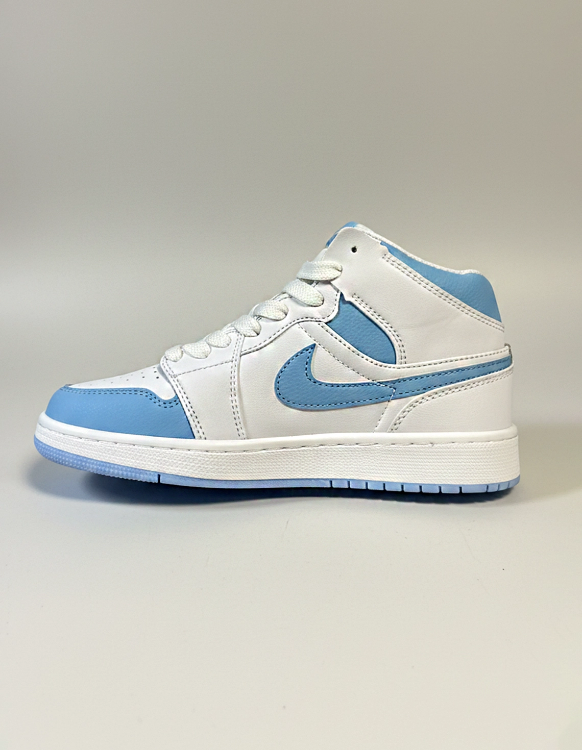 کتونی روزانه زنانه نایک Nike Air Jordan 1 Mid Shadow W
