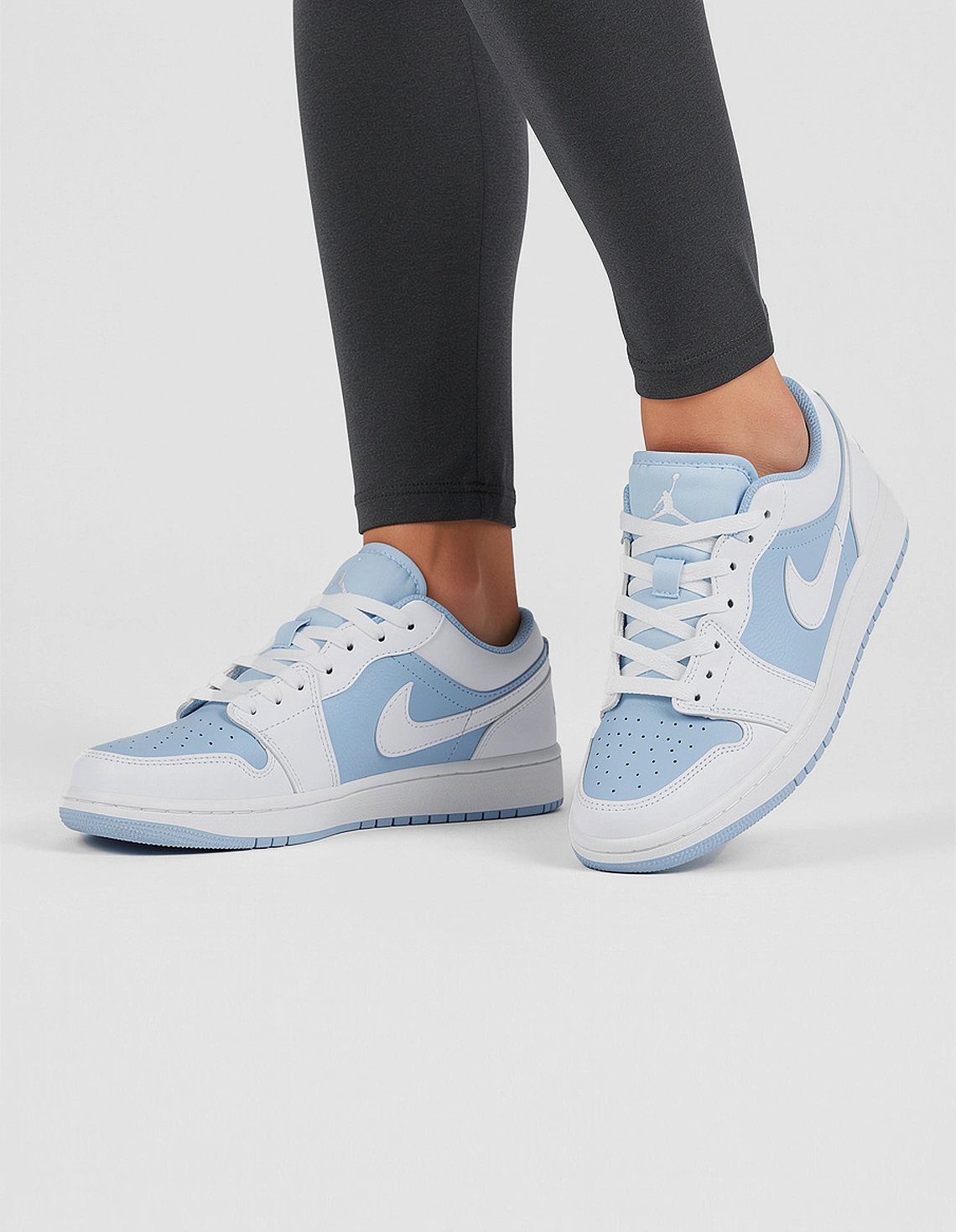 کتونی روزانه زنانه نایک Nike Air Jordan 1 Low LX W