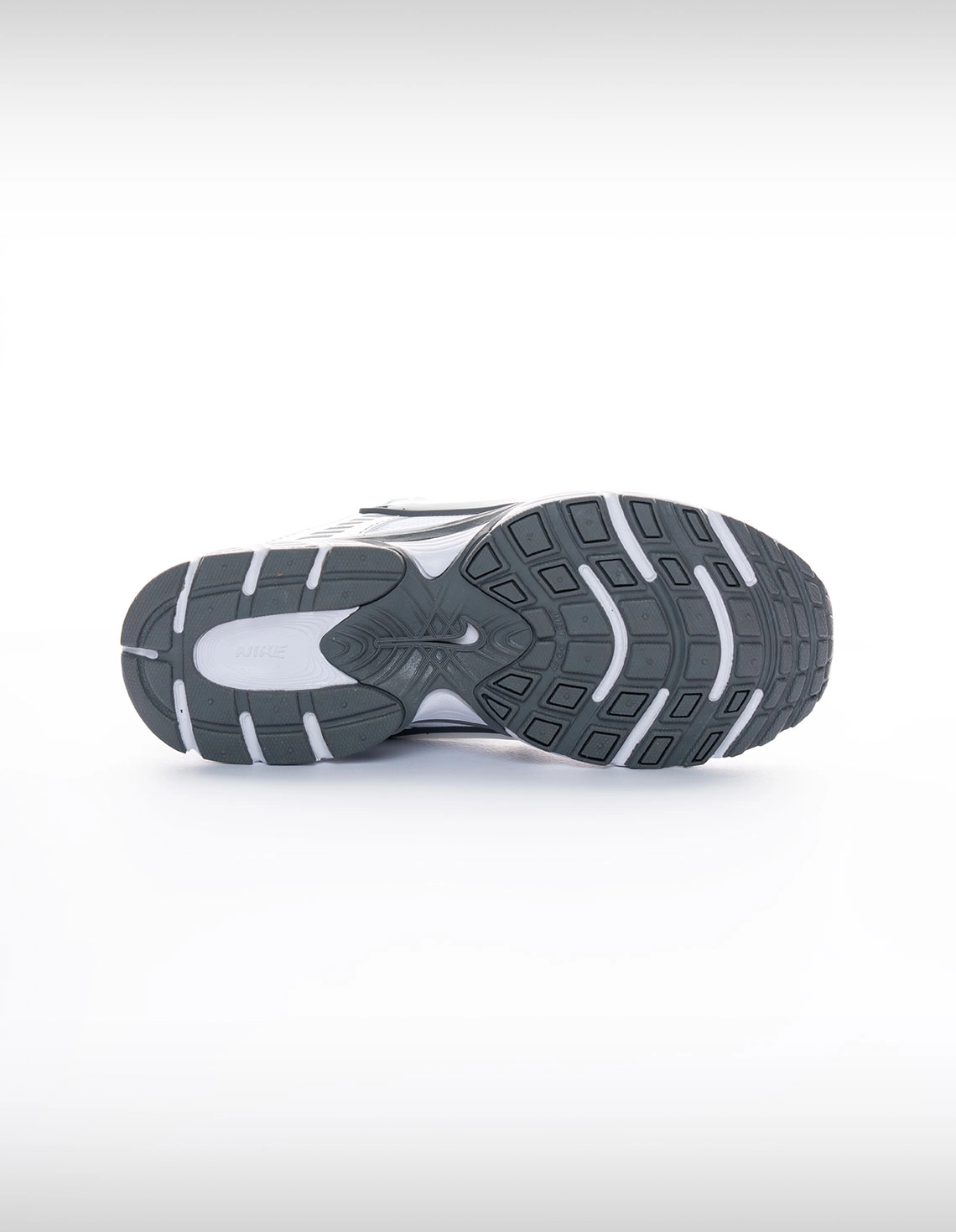 کتونی روزانه Unisex نایک Nike Nike V5 RNR U
