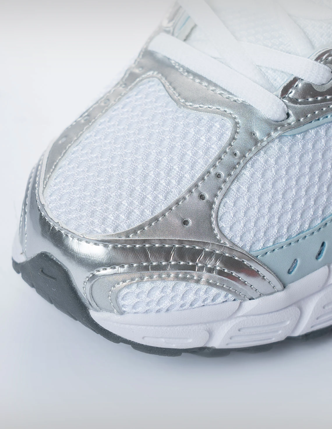 کتونی روزانه Unisex نایک Nike Nike V5 RNR U