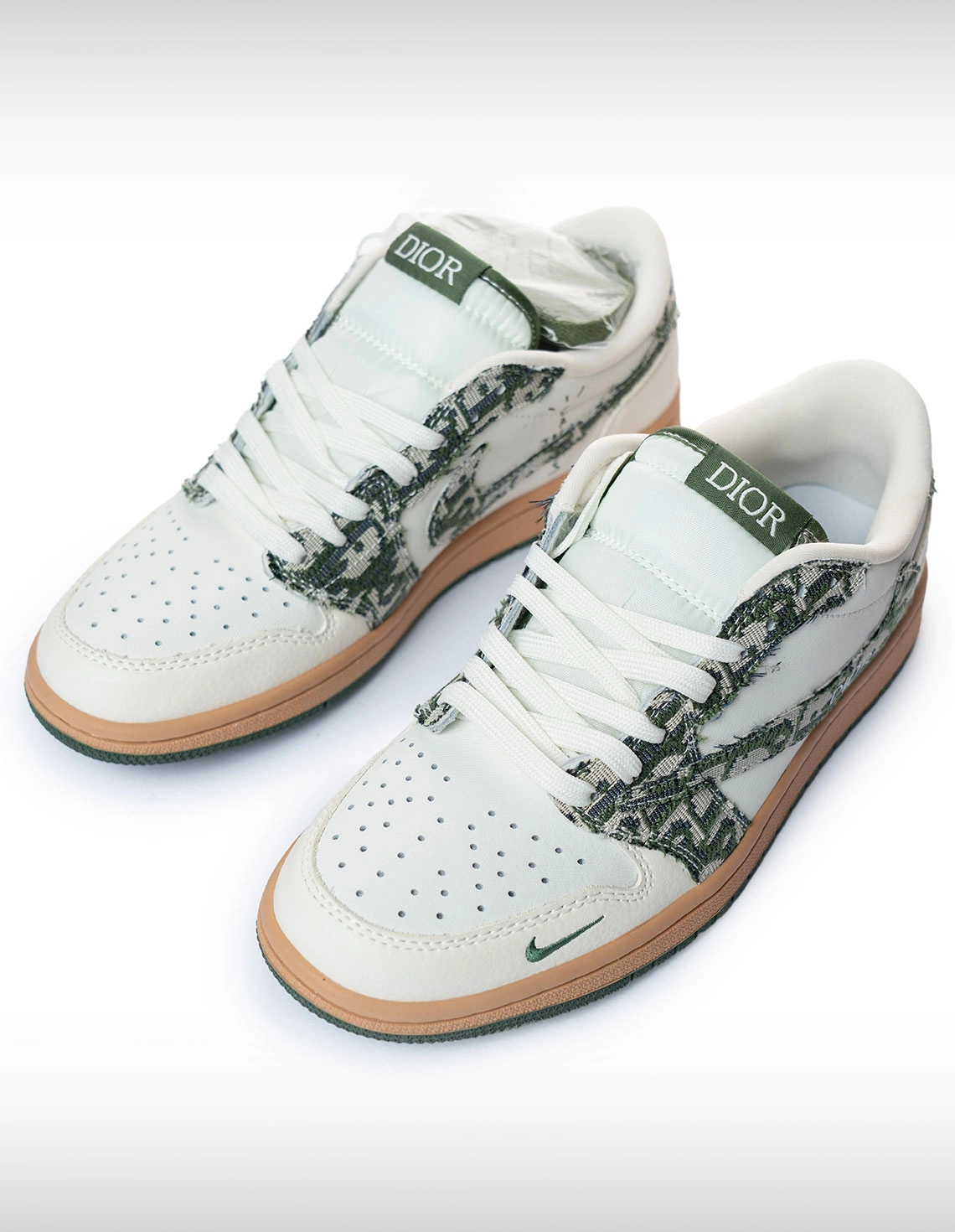 کتونی روزانه مردانه نایک Nike Air Jordan 1 Travis Scott  Dior M