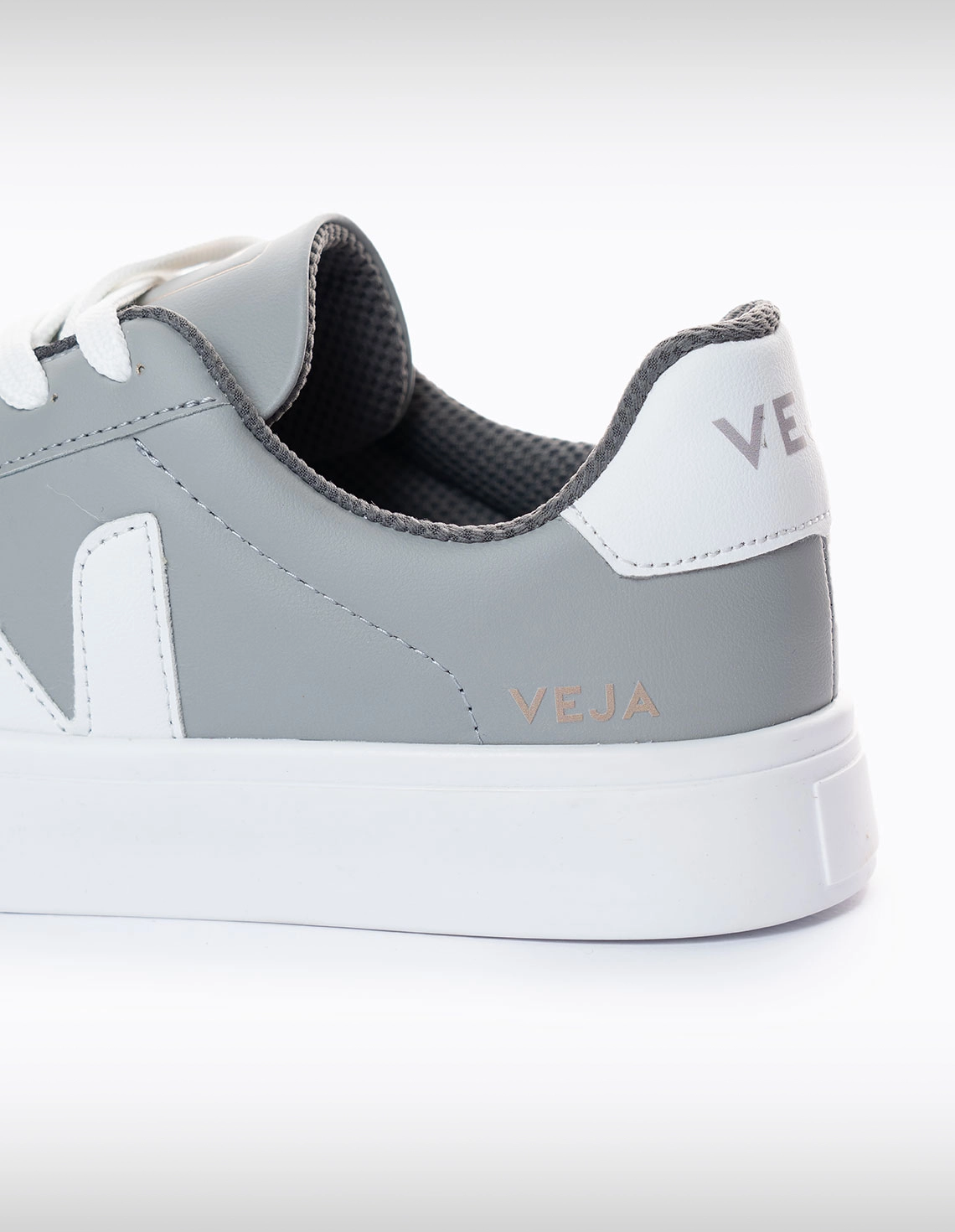 کتونی روزانه Unisex VEJA Veja One U