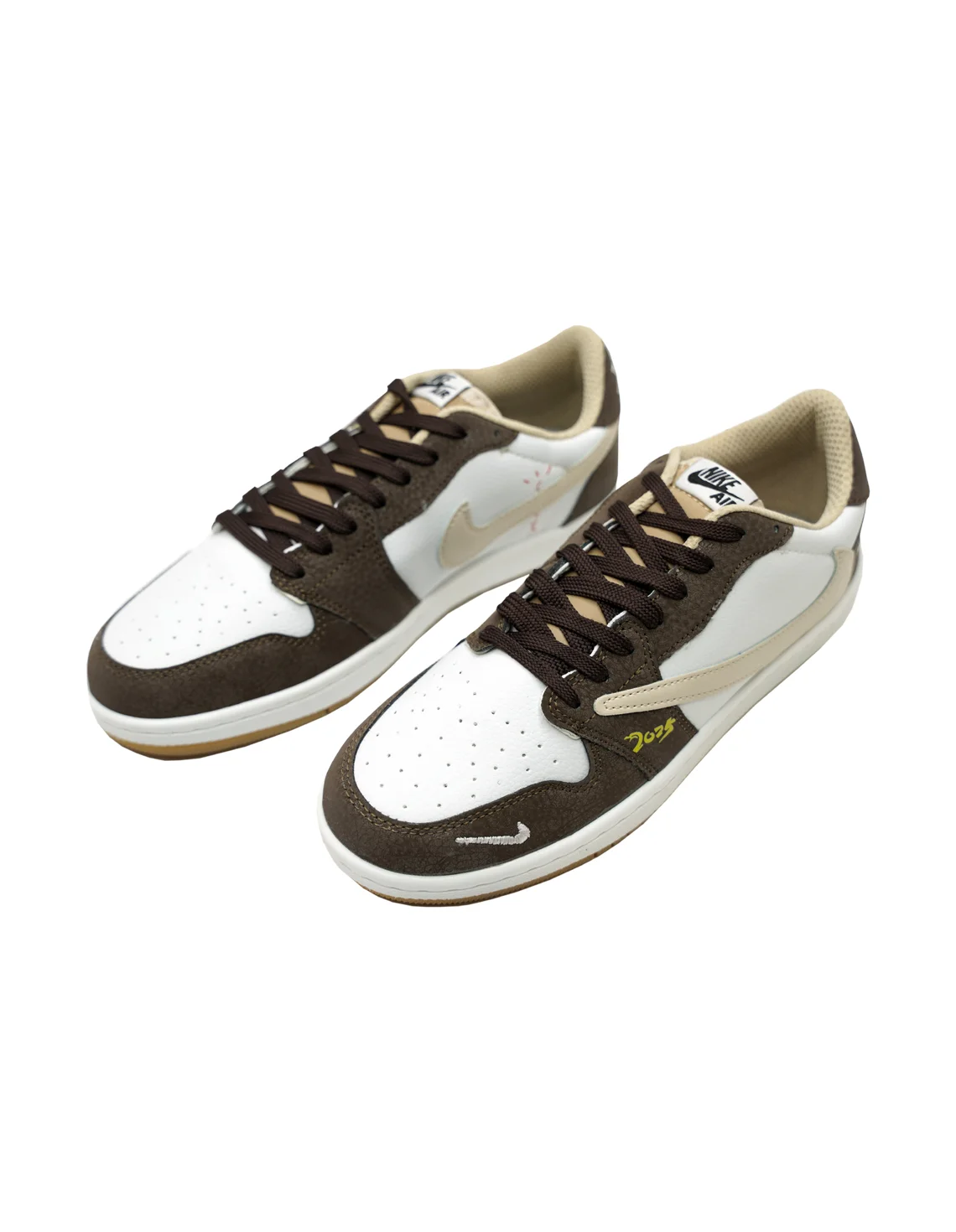 کتونی روزانه مردانه نایک Nike Jordan 1 Low Travis Scott M