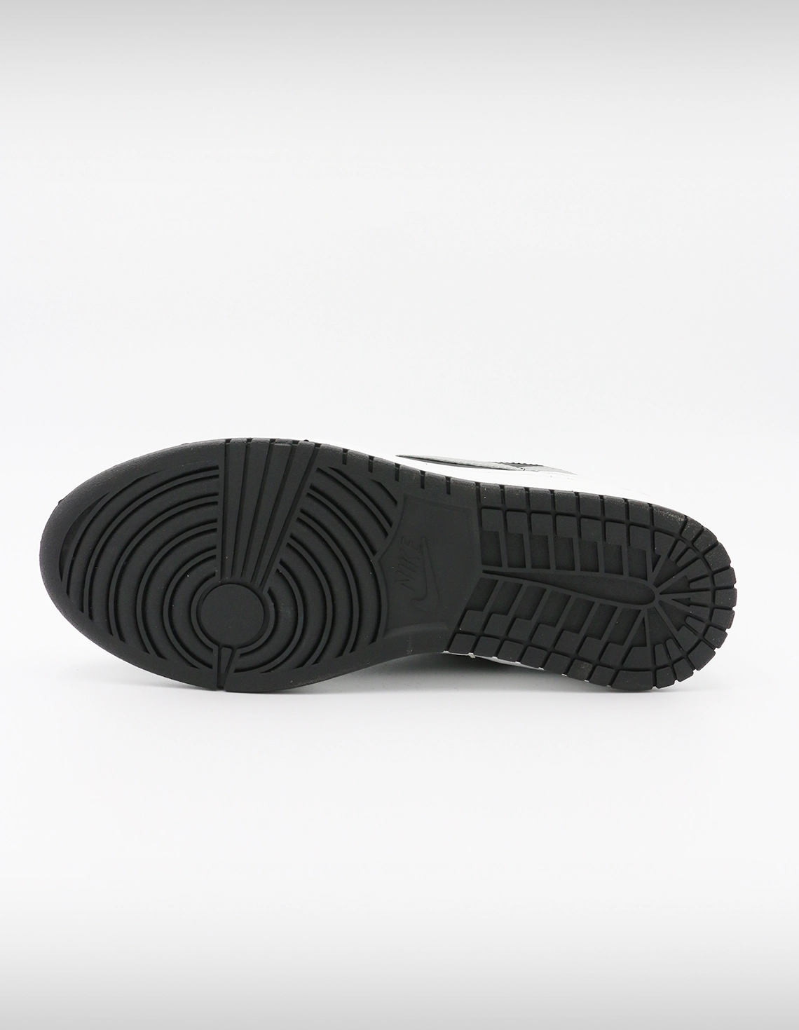 کتونی روزانه مردانه نایک Nike Air Jordan 1 Mid Dark M