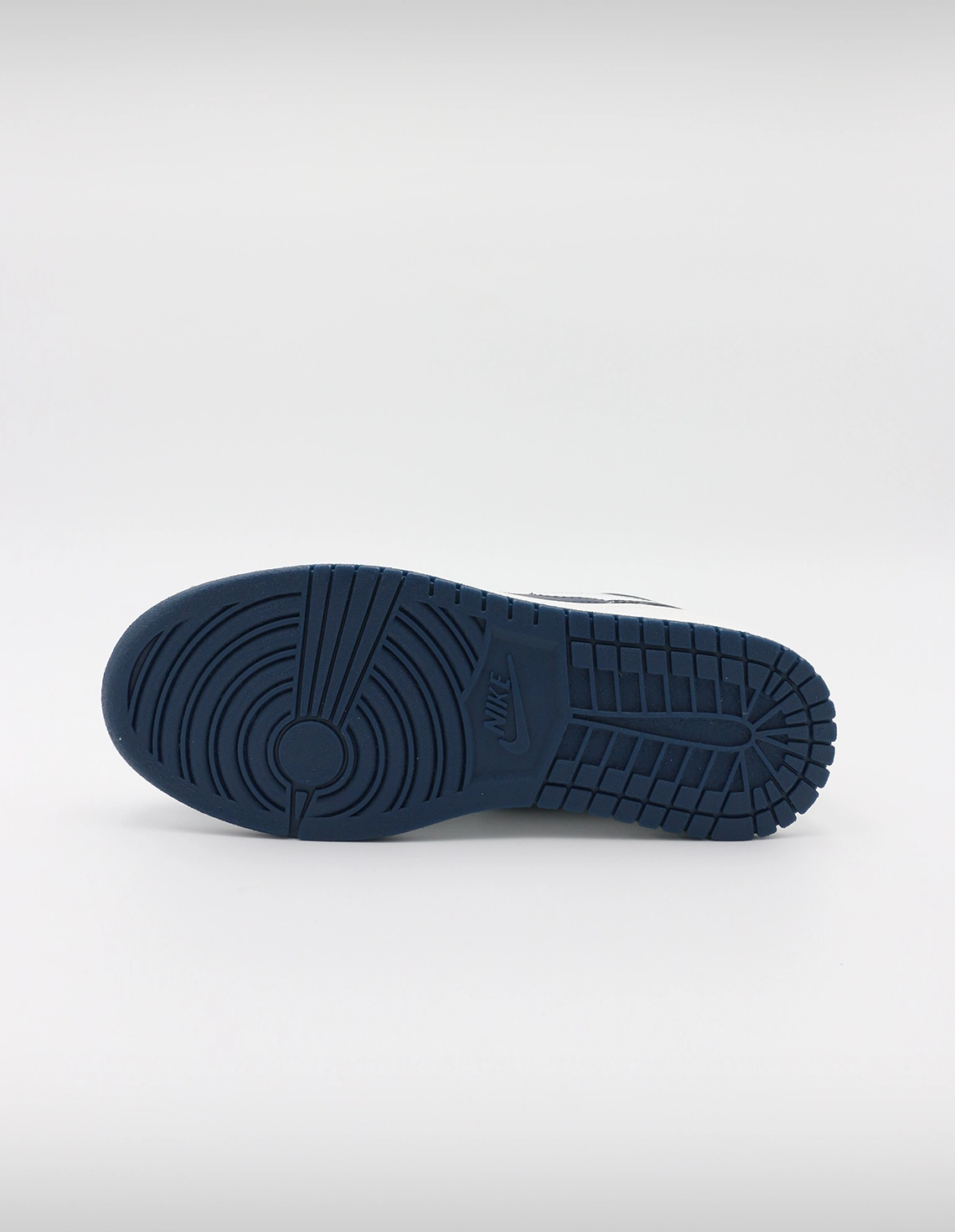 کتونی روزانه زنانه نایک Nike Air Jordan 1 Low LX W