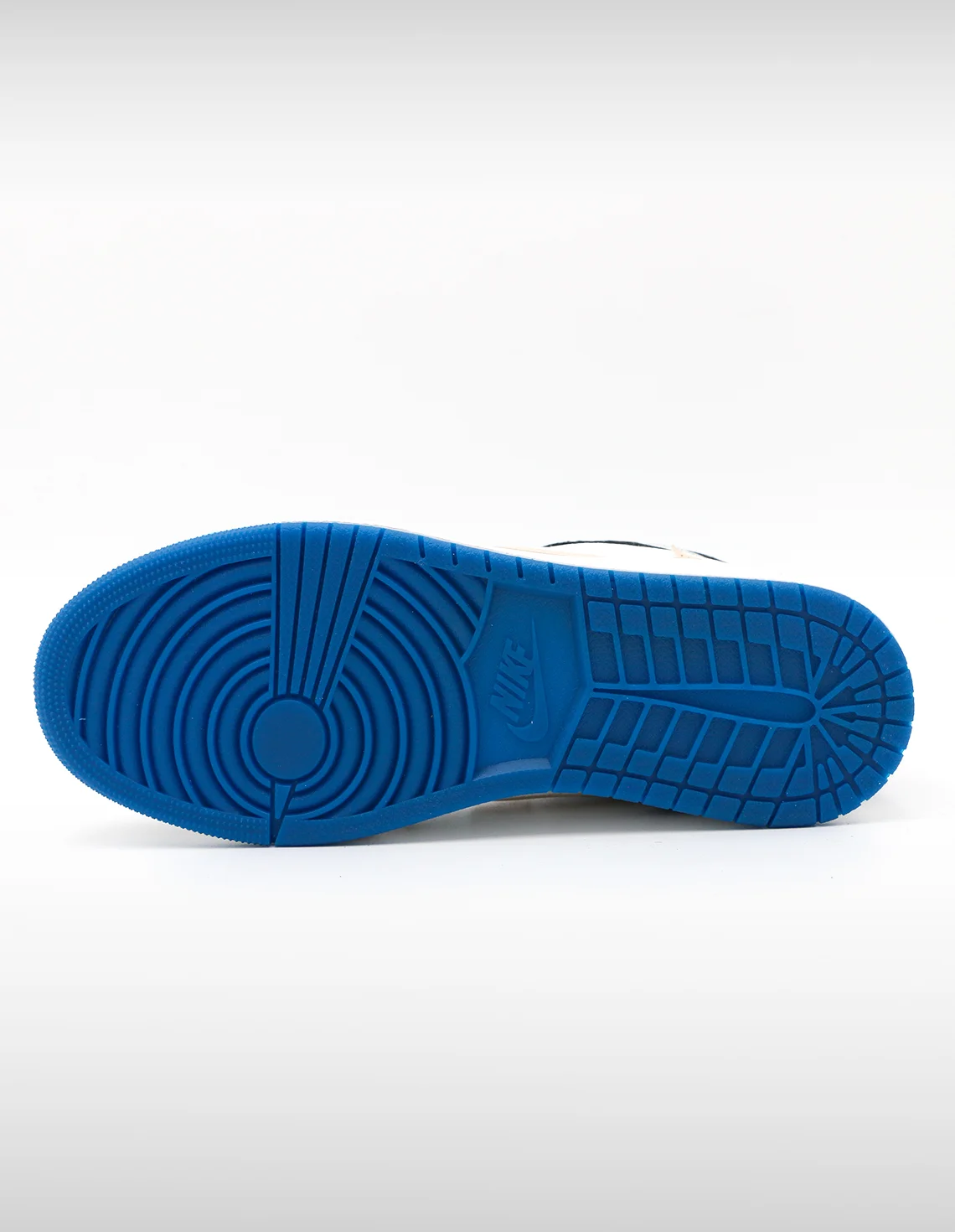 کتونی روزانه زنانه نایک Nike Jordan Travis Scott 1 Mid W
